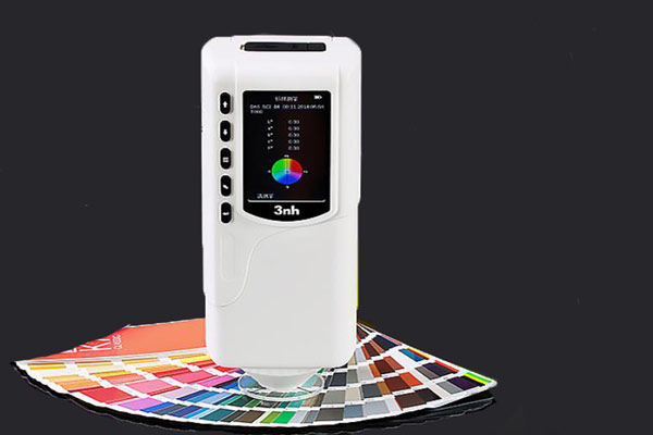 色差儀通用顏色空間及該顏色空間下的色差計算式